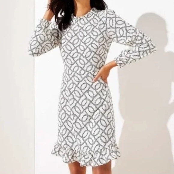 LOFT Dresses & Skirts - LOFT Black and White Patterned Long Sleeve Dress